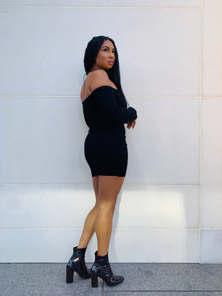 THE KENYA OFF THE SHOULDER RIBBED BODY-CON DRESS